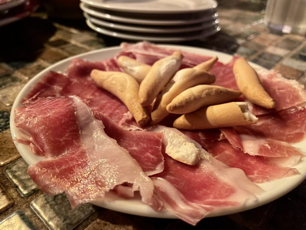スペイン料理　生ハム　草津