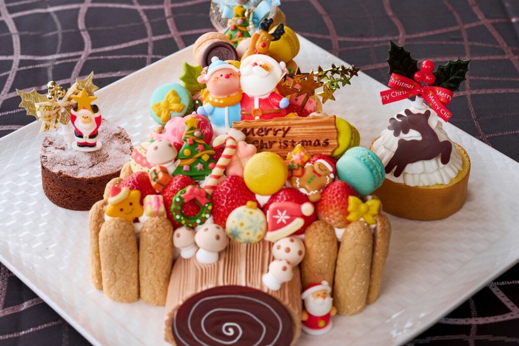 サンタとトナカイのツリーケーキ　20,000円（税込）